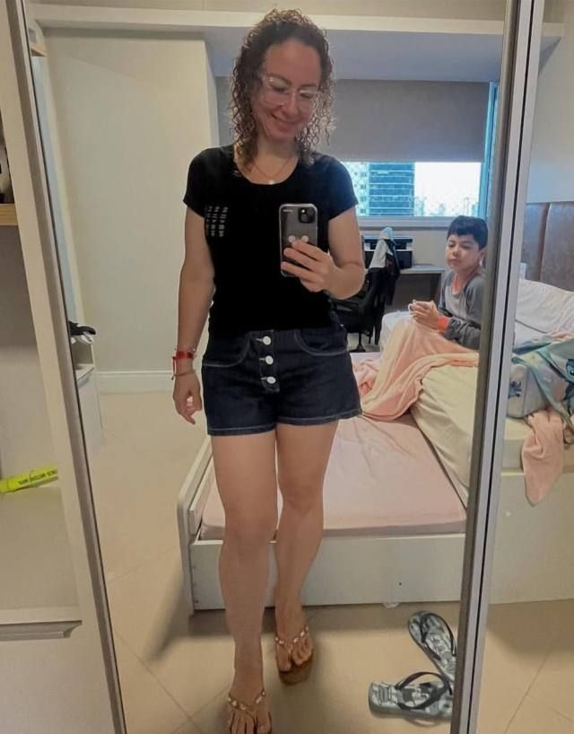 Looking For Friend With Benefits - Image 2