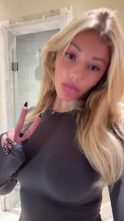 I’m available for hook up and fun - Image 2